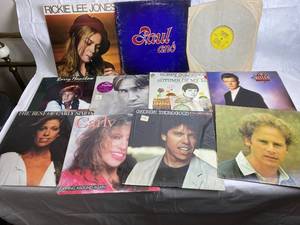 lot 7589 image: Lot of Classic Vintage Vinyl Records - See Pics for Artists - WOW