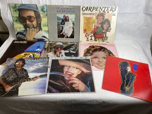 lot 7591 image: Lot of Classic Vintage Vinyl Records - See Pics for Artists - WOW