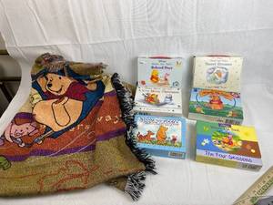lot 7599 image: Winnie the Pooh - Reading Time lot - Nice Throw Banket and 6 Book sets - How Sweet
