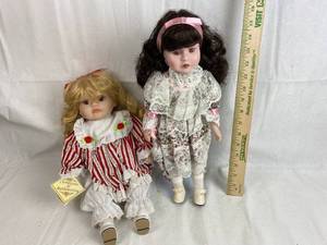 lot 7625 image: Lot of 2 Soft Expressions Porcelain Dolls w Beautifully Dressed