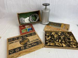 lot 7639 image: Vintage Cookie Bakers Lot - COOKY Cutters, Cooky Press, Original Boxes for all See pics
