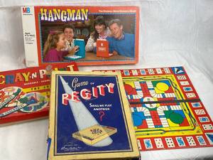 lot 7652 image: Lot of Antique Family Games - See pics