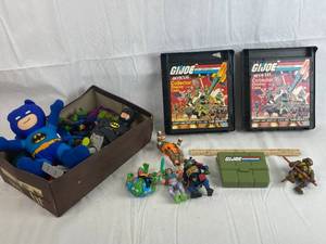 lot 7672 image: Lot of Action Figures and GI JOE Collector Cases - see pics Hours of Fun