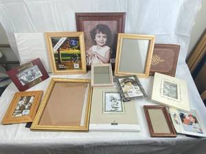 lot 7676 image: Lot of Picture Frames - Display those Keepsakes Most are New, never used