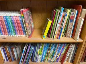lot 7724 image: Lot of Books - Many are Collectible Vintage See pics