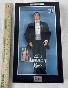 lot 9096 image: 40th Anniversary Ken - new in Original Box Collectors Edition