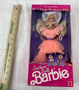 lot 9098 image: Southern Belle Barbie - Sears Special Edition by Mattel - New in Box