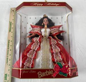 lot 9100 image: Happy Holidays Special Edition Barbie - Hallmark Keepsake Ornaments - Doll Stand Included in box 1997