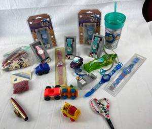 lot 9116 image: Lot of Kids Watches NIP Aladdin, Mermaids, Kazoo and More