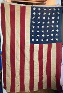 lot 9134 image: UNITED STATES OF AMERICA Flag - Defiance, 2 ply Moth Proof - BEAUTIFUL