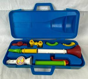 lot 9136 image: 1984 Fisher Price - Crazy Combo Horn Set