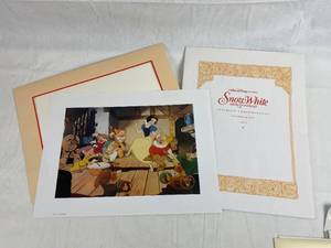 lot 9195 image: Disney Exclusive Lithograph Snow White  11x14 Litho