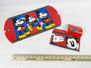 lot 9229 image: Disney Mickey Mouse Gift Boxes