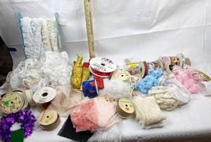 lot 9241 image: Lot of Sewing Items - Lace, Ribbons, etc....