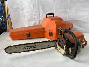 lot 6032 image: STIHL, MS 390 Chainsaw  Plastic Case