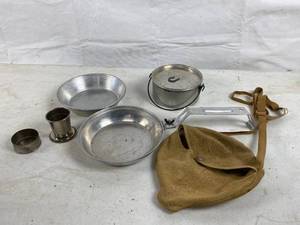 lot 6095 image: Vintage BOY SCOUT Camping Mess Kit w Bag &amp Vintage Collapsible Drinking Cup
