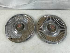 lot 6107 image: Lot of 3 Wheel Hub Caps