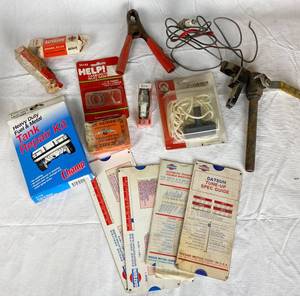lot 6141 image: Lot of Vintage Automotive Tools and Tuner-up Guides and More - see pictures