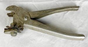 lot 6149 image: Snap-on Spark Plug Gapping Tool CF-71 With Wheel