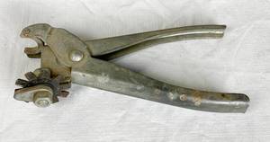 lot 6150 image: Snap-on Spark Plug Gapping Tool CF-72 With Wheel - rare