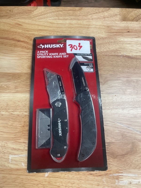 Husky Utility Knife and Sporting Knife Set, see pictures., ** O'Fallon,  Missouri ** TOOL AUCTION • Unsealed Deals STL • Power Tools • Hand Tools •  Hardware • Supplies and much more!