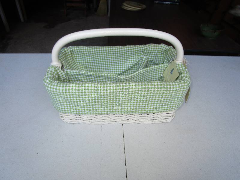 Pottery Barn Basket Rhino S Relics Store Liquidation Auction By