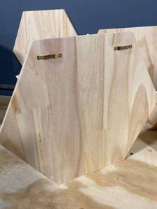 lot 9046 image: 4 Piece Set Hexagon Shelves- Cadella Limited