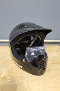 lot 17053 image: Razor Youth Full Face Helmet, Black Universal Sizing