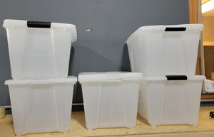 lot 17068 image: Lot of 5- Plastic Storage Bins With Lids 13X13X18Inch, BONUS1 Extra Lid, And 1 Extra Handle