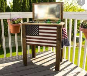 lot 18036 image: American Flag Outdoor Patio Cooler