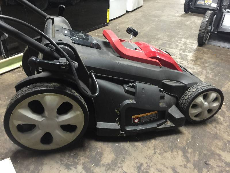 lot 8819 image: Craftsman 40V Electric Mower