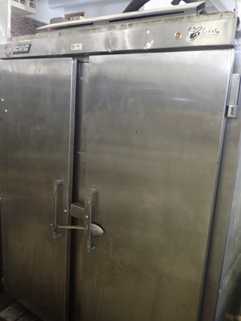 lot 114 image: Continental Stainless 2 Door Cooler