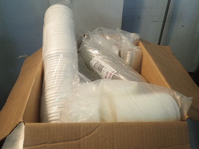 lot 163 image: Lot of Cups and Lids