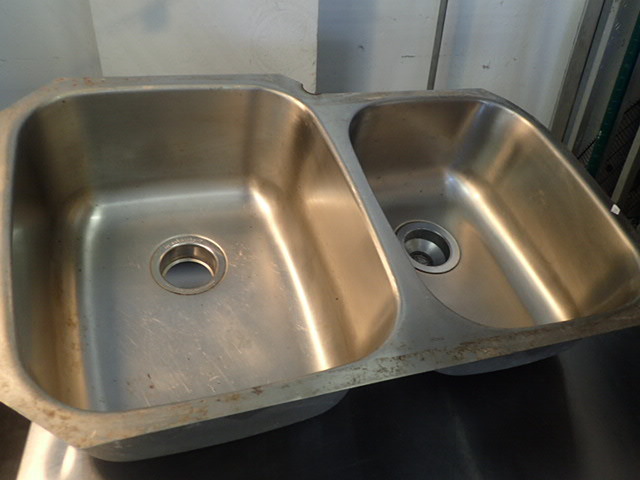 lot 168 image: Stainless Steel 2-Bay Sink