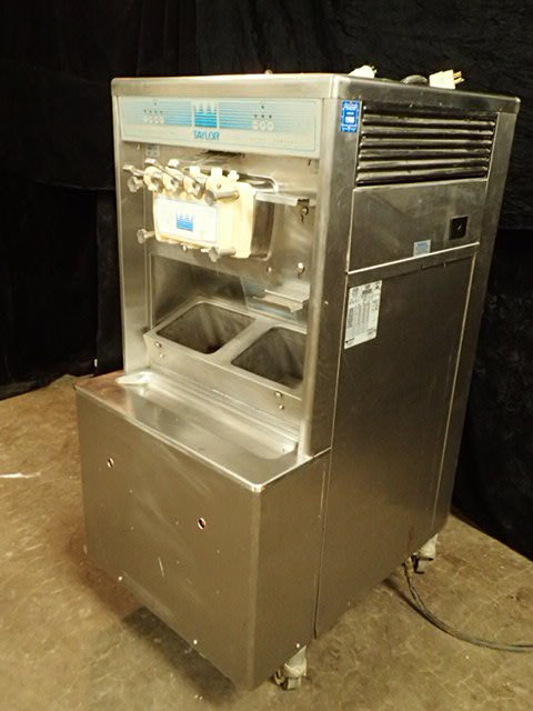 lot 102 image: Taylor 2 Flavor Ice Cream Machine w Twist
