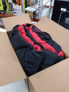 lot 49325 image: BasicBeyond 106in 92in RedBlack Comforter