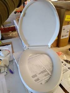 lot 49383 image: KOHLER ELONGATED TOILET BOWL SEAT, 18 58, ICE GREY