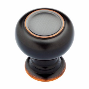 lot 365 image: Delta Porter 1-14 in. (32mm) 2 packs Oil Rubbed Bronze Round Cabinet Knob (4-Pack)