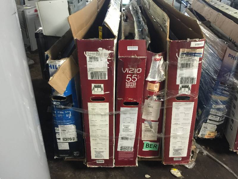 lot 1000 image: LOT OF 5 FLAT SCREEN TVS-  49- 60