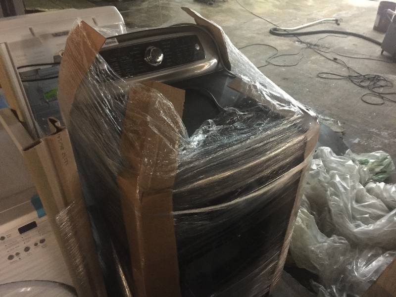lot 9180 image: Kenmore Elite 7.3 cu. ft. Gas Dryer w Steam - Metallic Gray