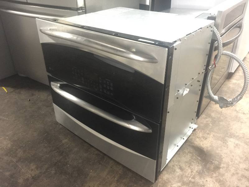 lot 1011 image: GE Profile Series 30 Built-In SingleDouble Convection Wall Oven
