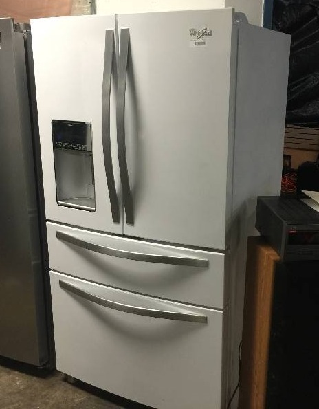 lot 1017 image: Whirlpool 28.1 cu. ft. French Door Refrigerator w Most Flexible Storage - White Ice