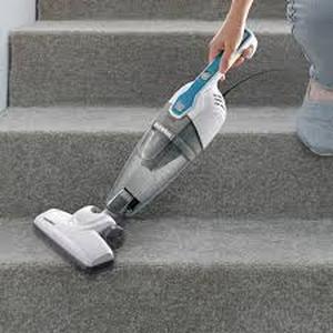 lot 8673 image: Eureka Hand Held Vac