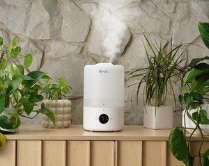 lot 8679 image: Levoit Dual 200S Smart Top Fill Humidifier