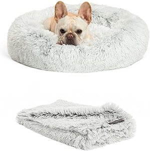 lot 8417 image: Best Friends By Sheri Bundle Set The Original Calming Shag Donut Cuddle Cat And Dog 23x23