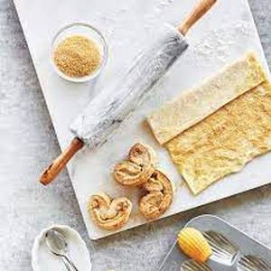lot 8421 image: La Patisserie Marble Pastry Board & Roller Set