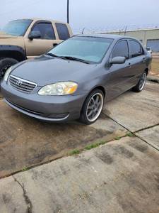 lot 100 image: 2005 Dark Grey Toyota Corolla
