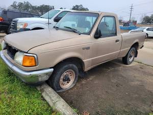lot 110 image: 1994 Gold Ford Ranger XLT