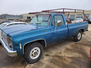 lot 112 image: 1977 Blue GMC C2500