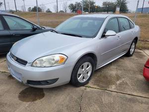 lot 114 image: 2011 Silver Chevrolet Impala